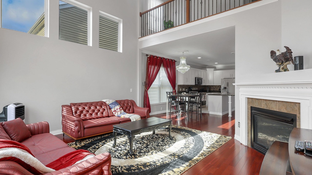 Photo of Livingroom in Taylor Station