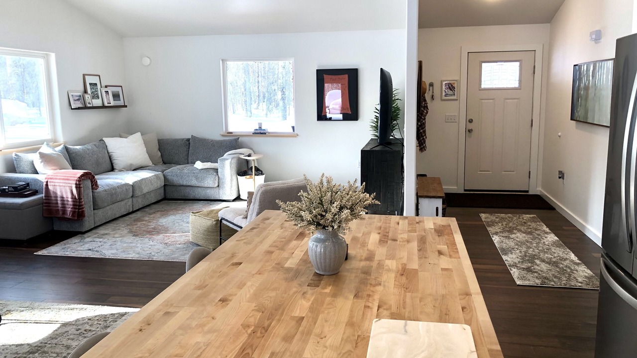 Photo of Livingroom in Talkeetna