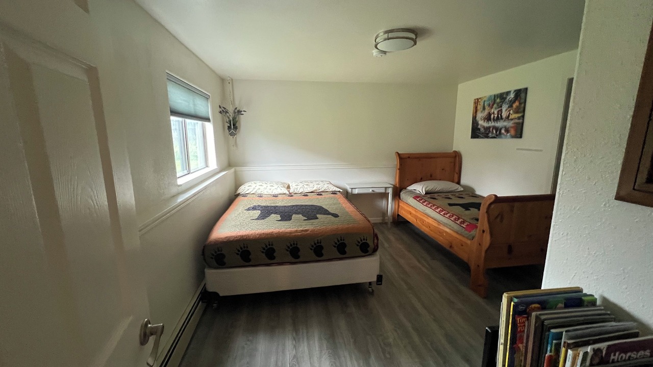 Photo of Bedroom in Soldotna