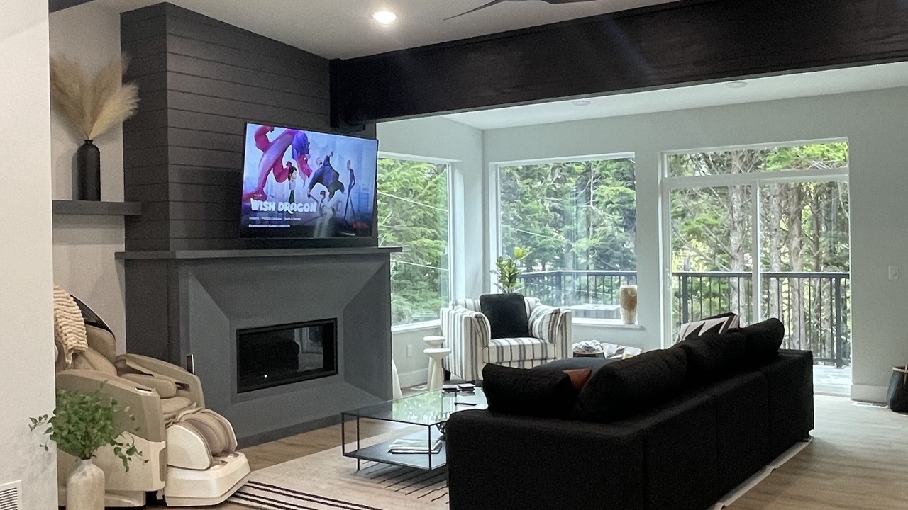 Photo of Livingroom in Girdwood