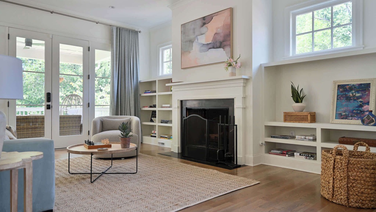 Photo of Livingroom in Virginia Highland