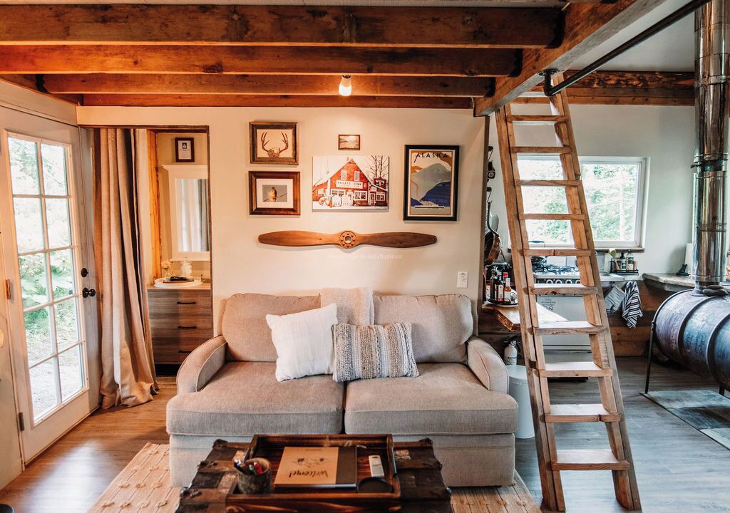 Photo of Livingroom in Knik-Fairview