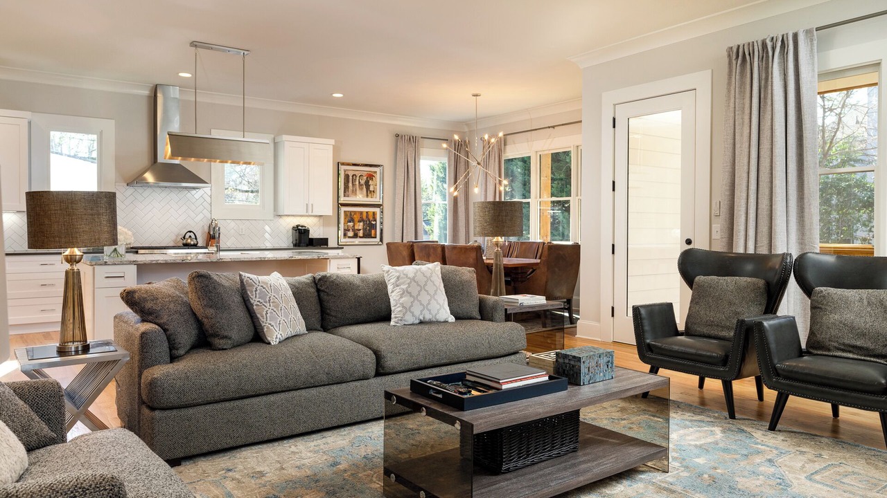 Photo of Livingroom in Morningside-Lenox Park