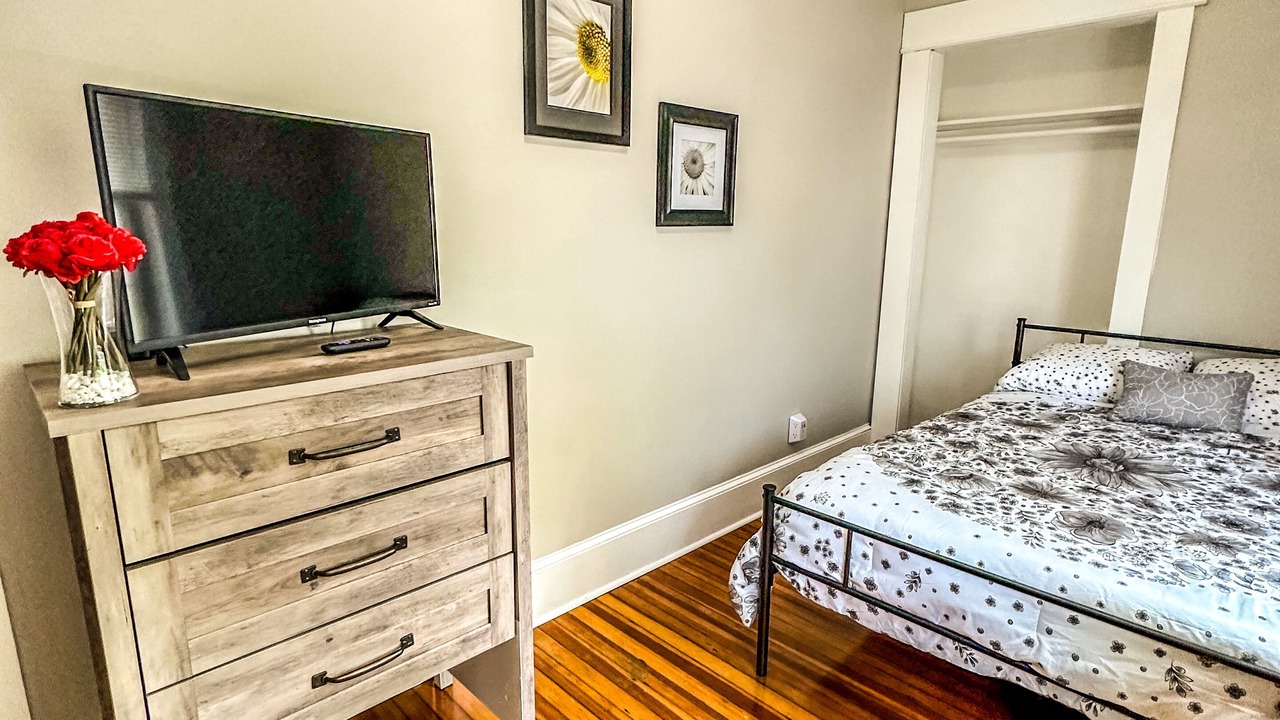 Photo of Bedroom in Albany