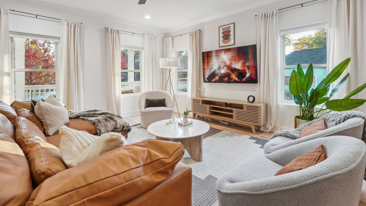 Photo of Livingroom in Scottdale