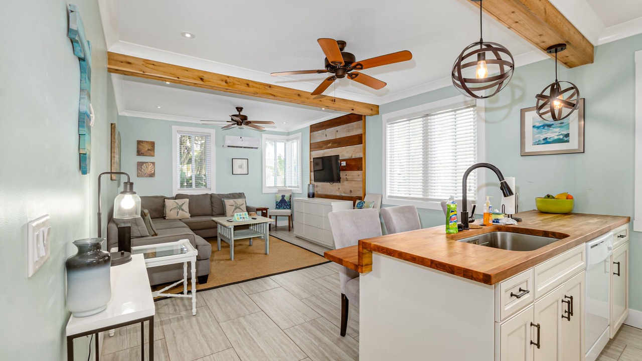 Photo of Livingroom in Melbourne Beach