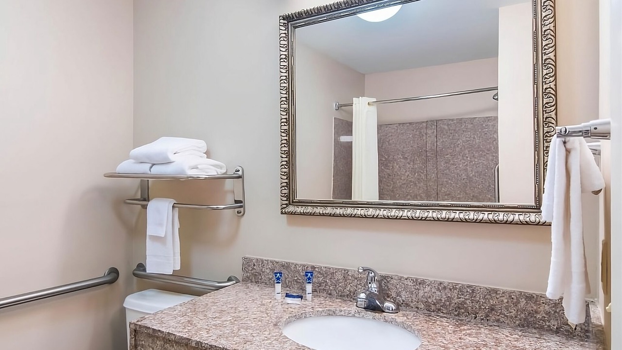 Photo of Bathroom in Mableton