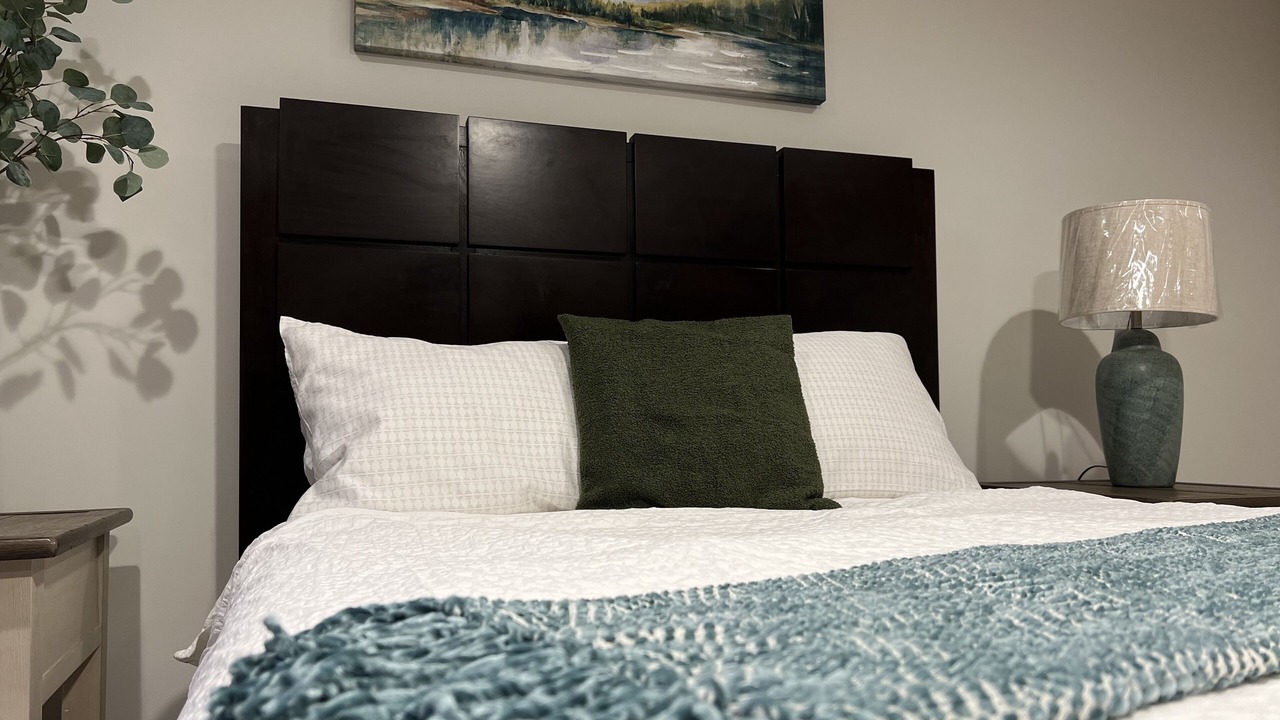 Photo of Bedroom in Mount Auburn