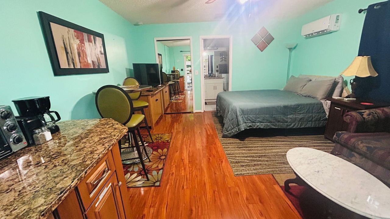 Photo of Bedroom in Indian River Bluff