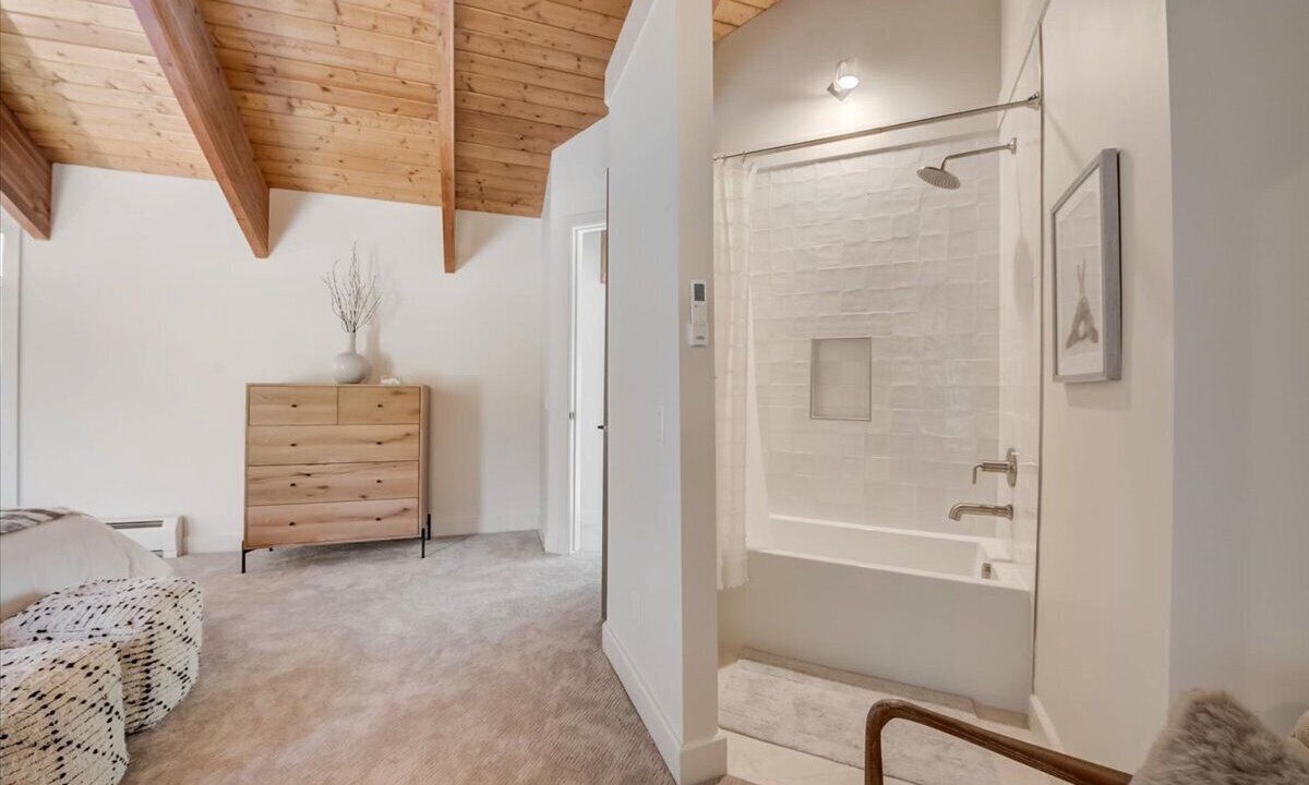 Photo of Bathroom in Deer Valley
