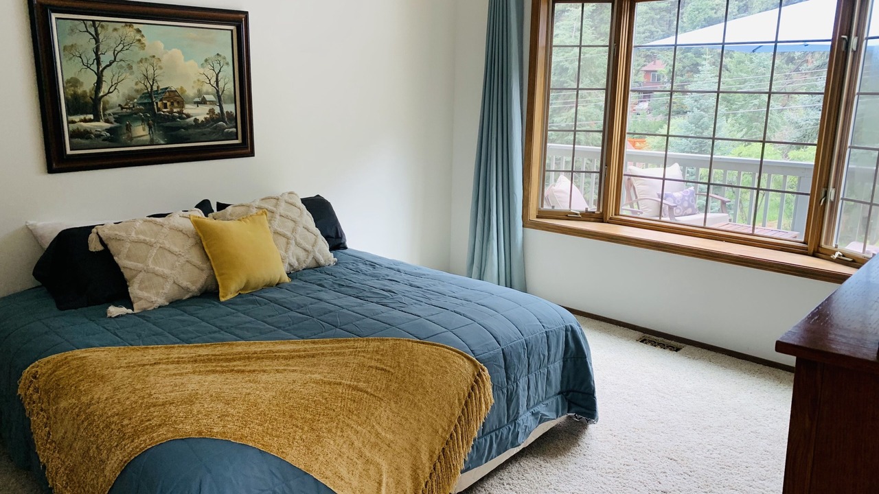 Photo of Bedroom in Woodland Park