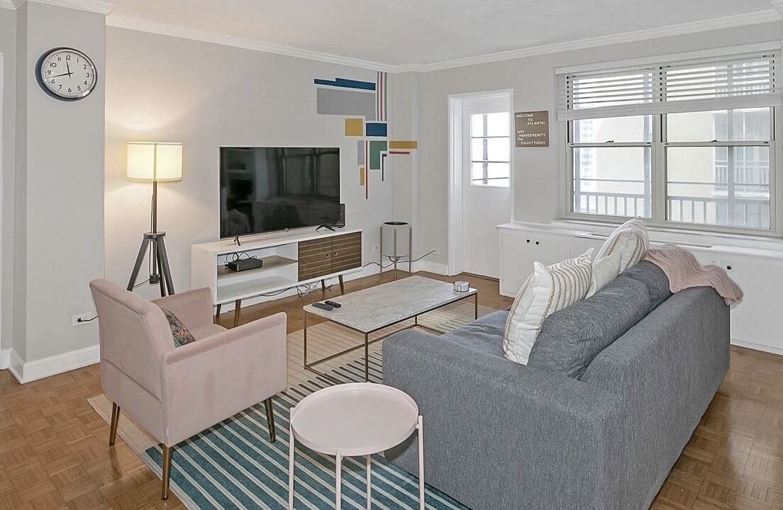 Photo of Livingroom in Peachtree Center