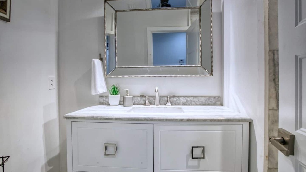 Photo of Bathroom in North Buckhead
