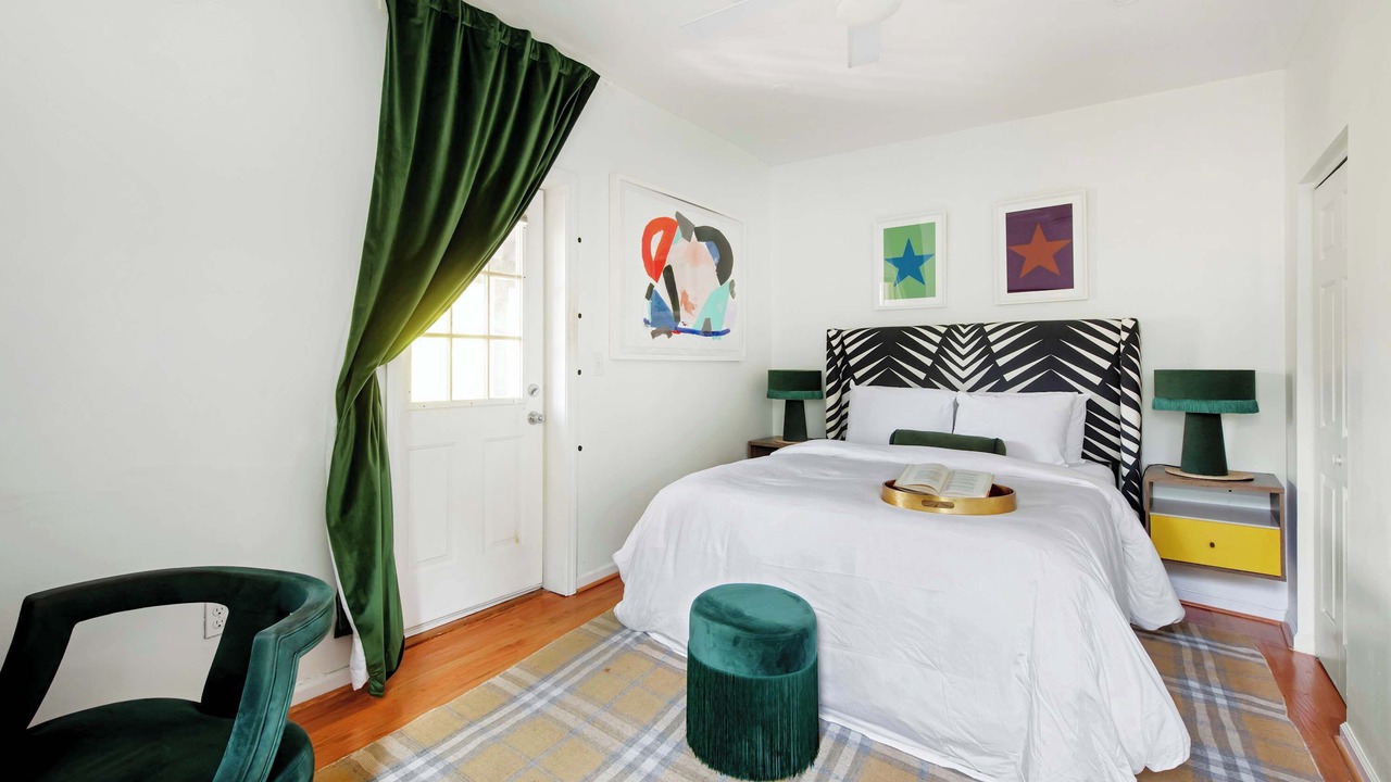 Photo of Bedroom in Cabbagetown