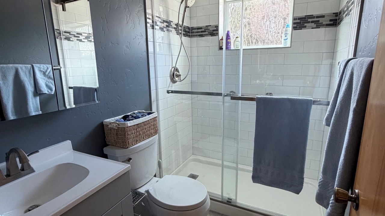 Photo of Bathroom in Homer