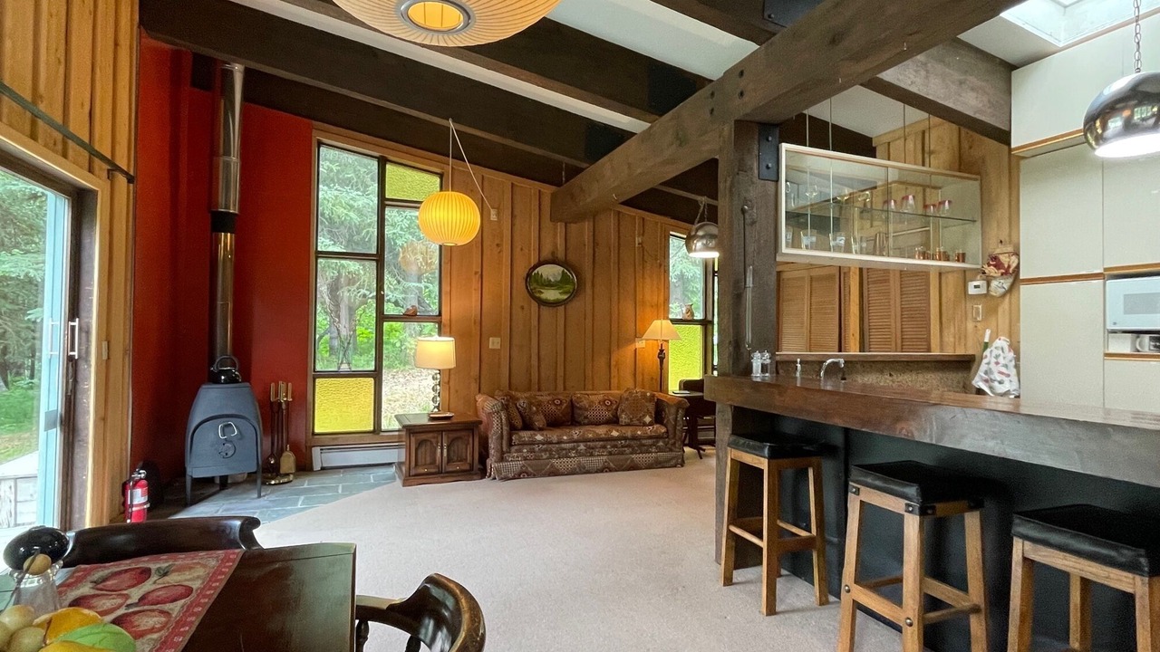 Photo of Livingroom in Hillside East