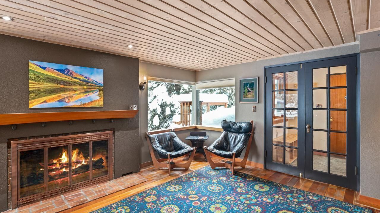 Photo of Livingroom in Fairview