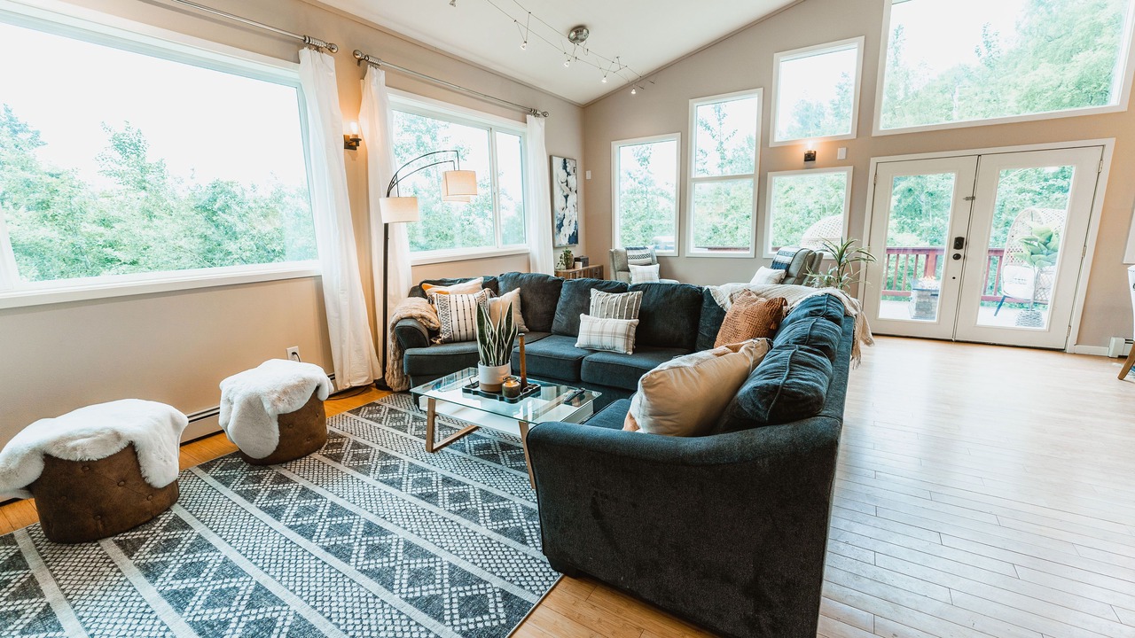 Photo of Livingroom in Eagle River