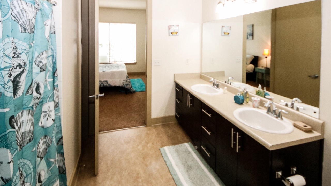 Photo of Bathroom in Lindridge-Martin Manor