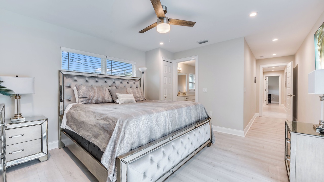 Photo of Bedroom in Golden Beach Estates