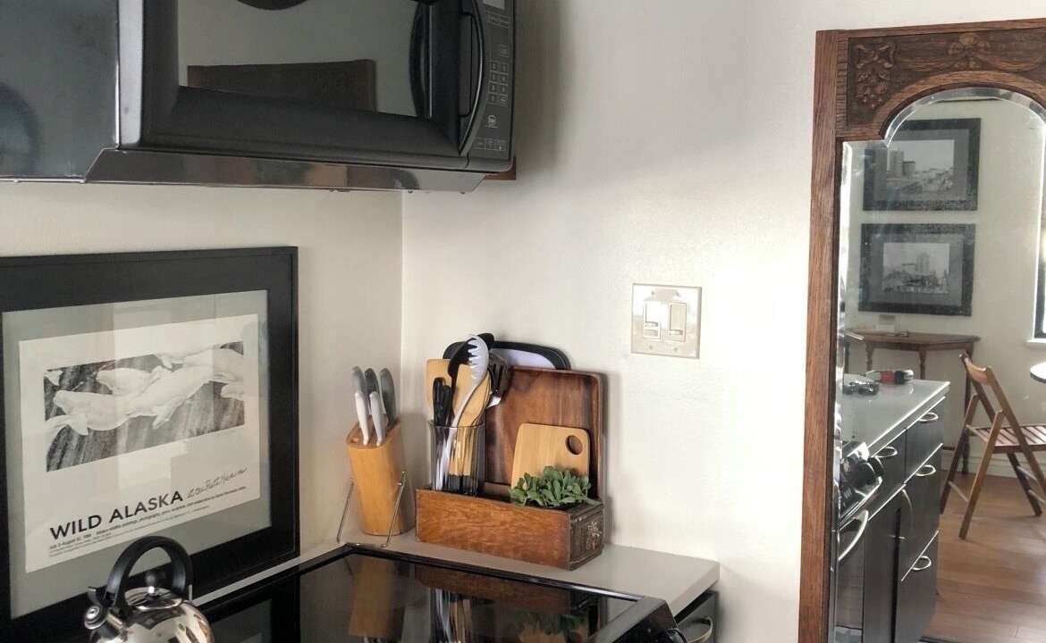 Photo of Kitchen in Downtown Anchorage