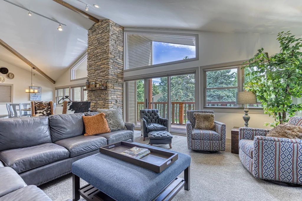 Photo of Livingroom in North Park City