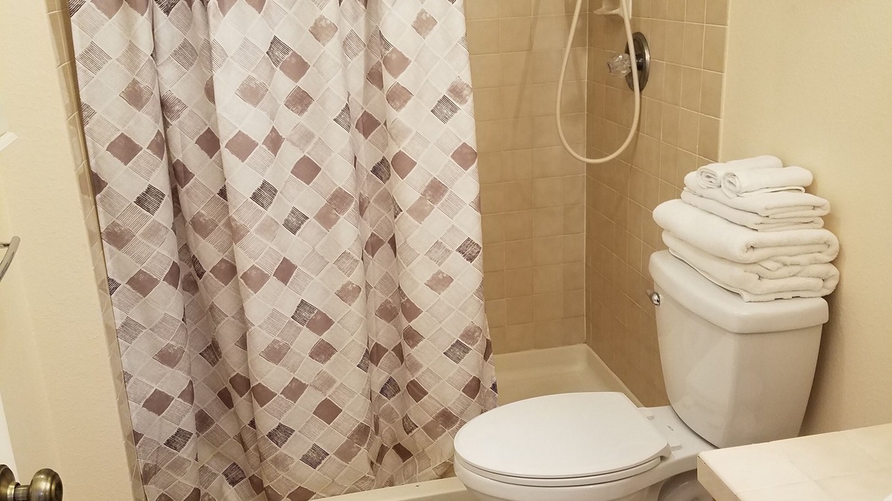 Photo of Bathroom in Kalifornsky