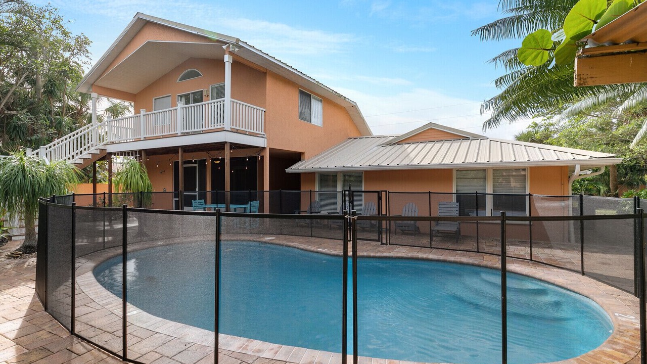 Photo of Outdoor in Beau Jeans Of Melbourne Beach