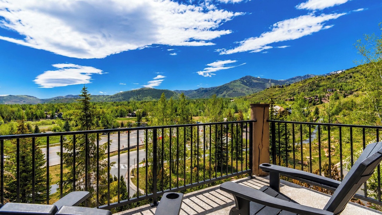 Photo of Patio Balcony in Bear Hollow Village