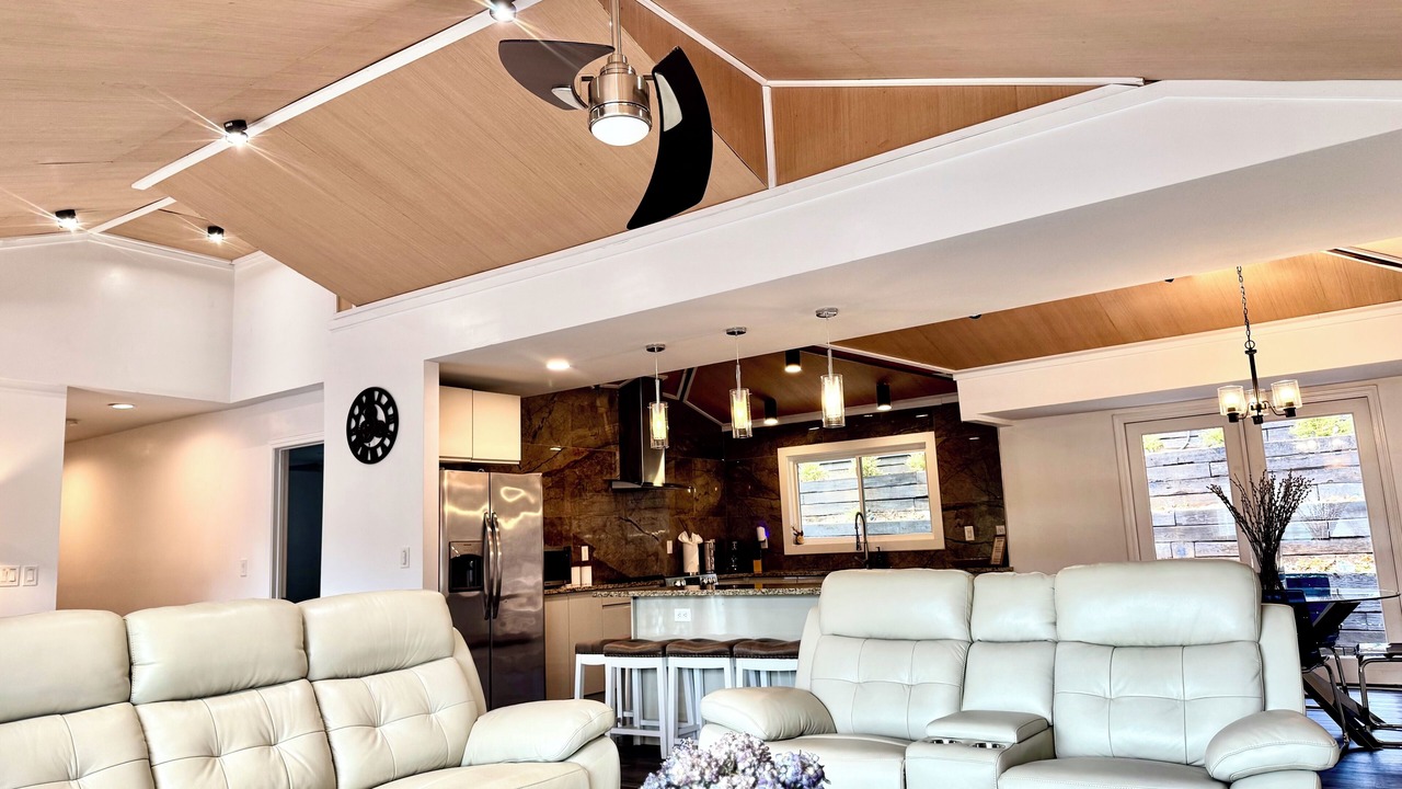 Photo of Livingroom in North Brookhaven