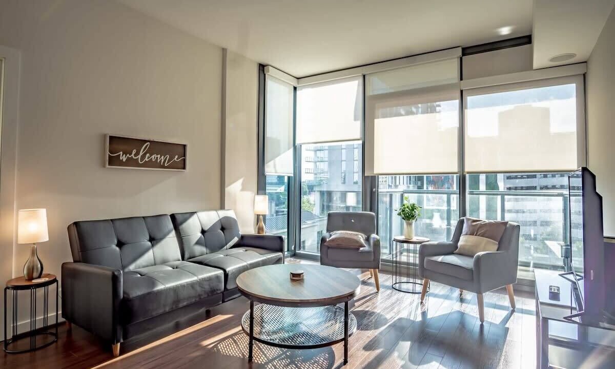 Photo of Livingroom in Lenox