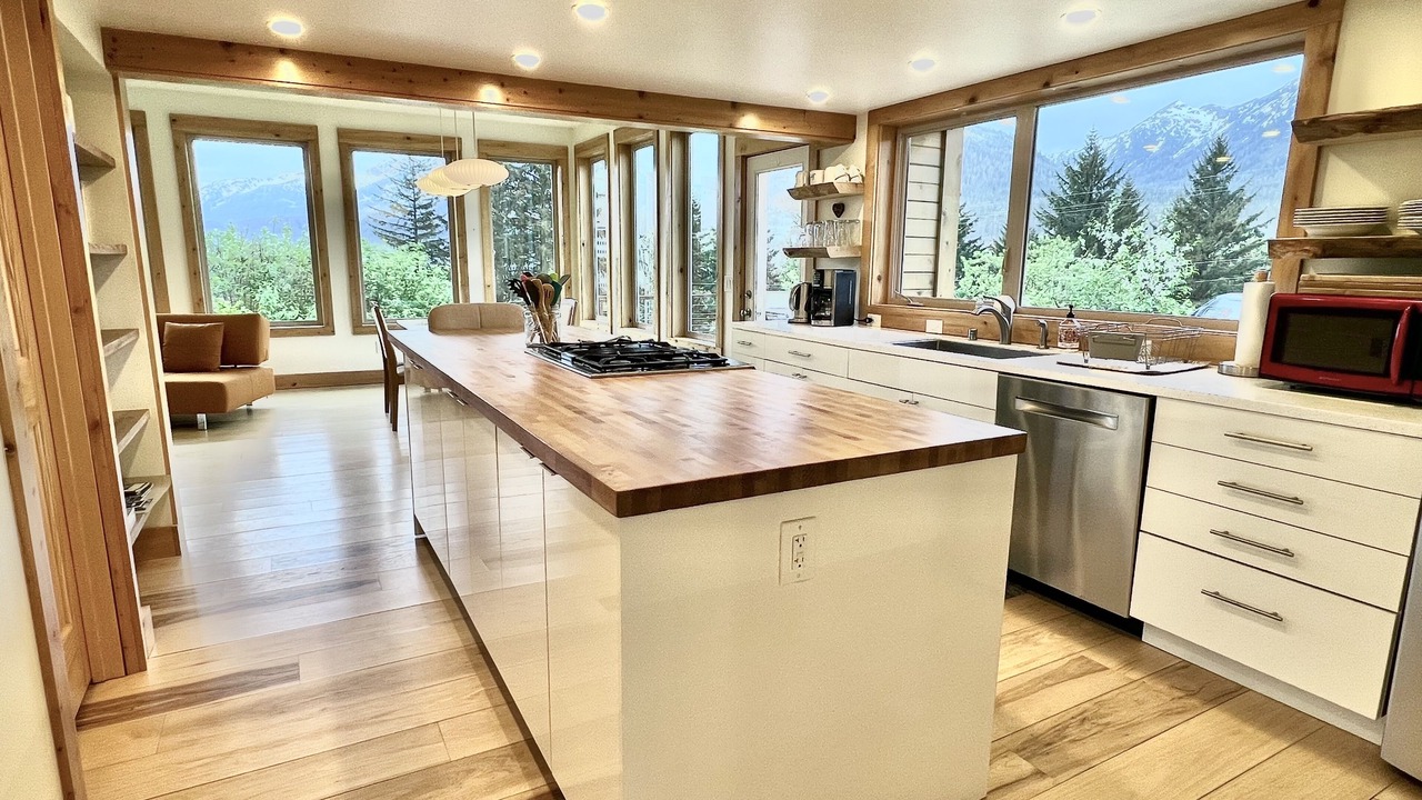 Photo of Kitchen in Downtown Juneau