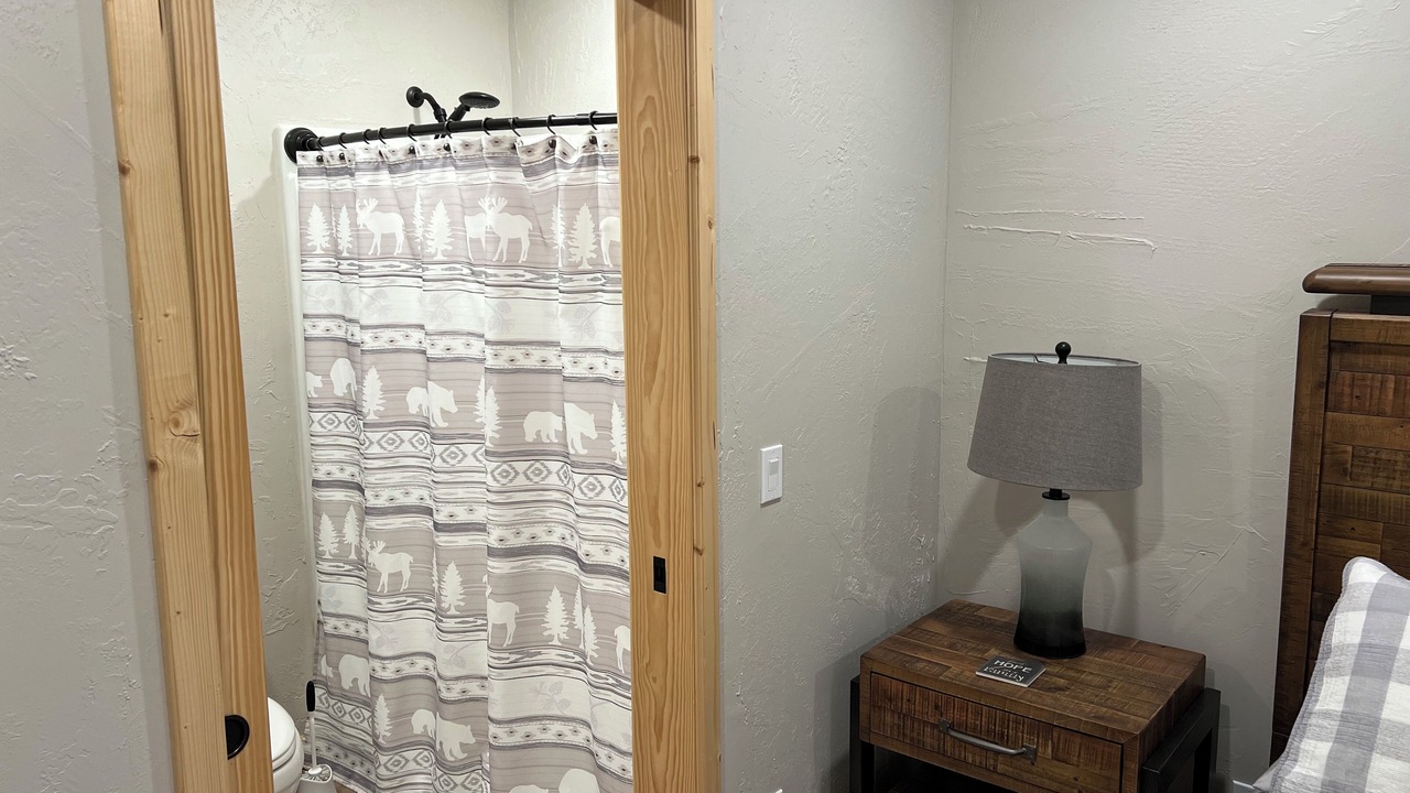 Photo of Bathroom in Kalifornsky