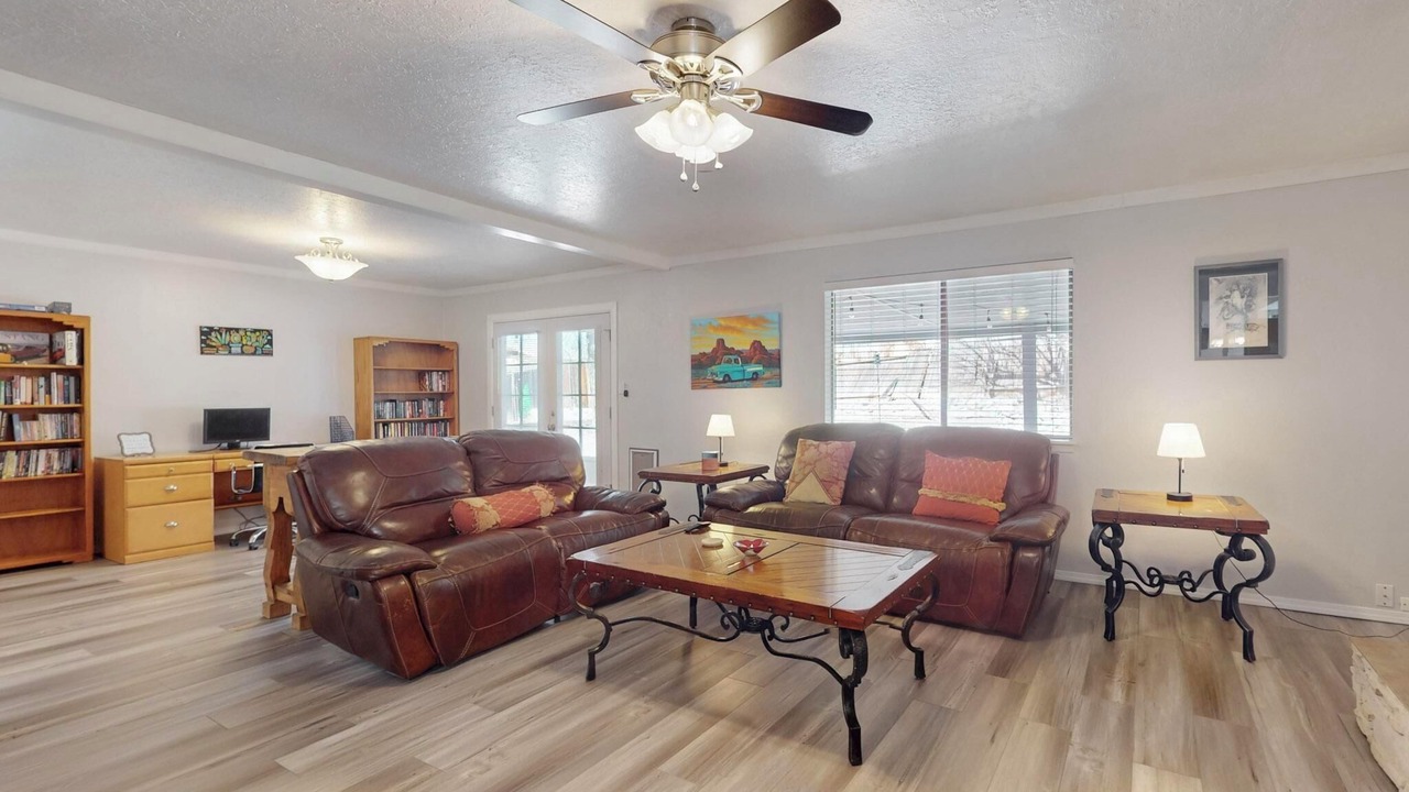 Photo of Livingroom in Northeast Heights