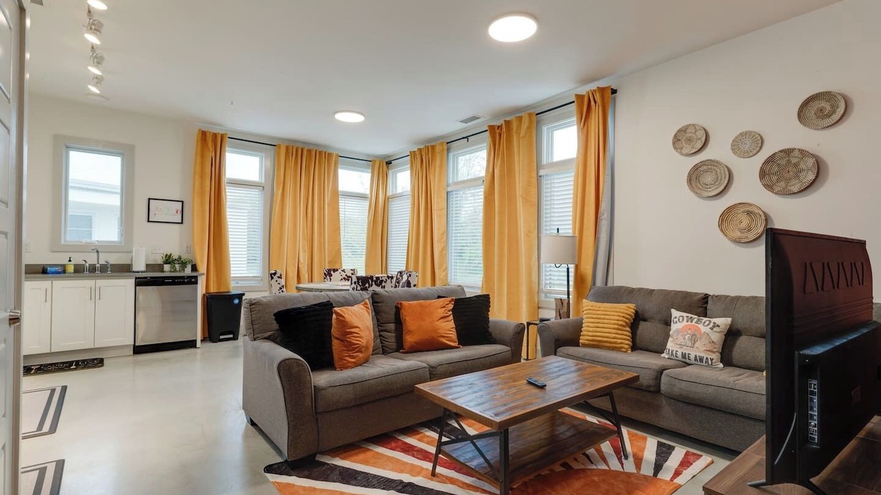 Photo of Livingroom in South Nashville