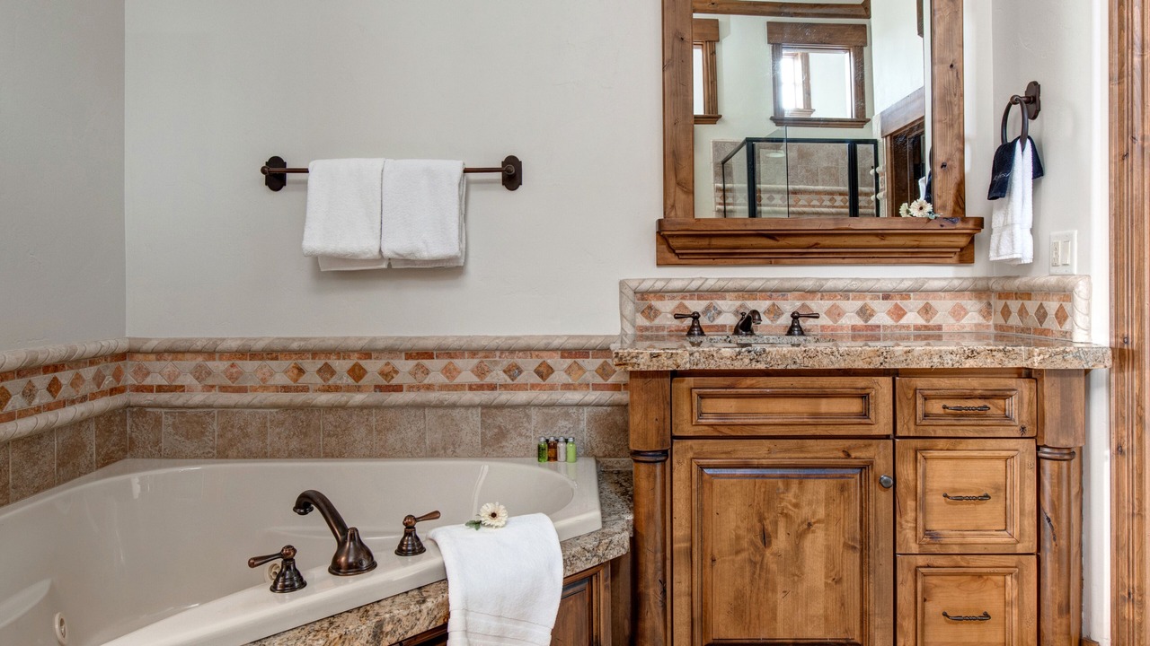 Photo of Bathroom in Park Meadows