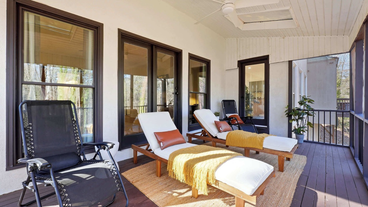 Photo of Patio Balcony in Stone Mountain