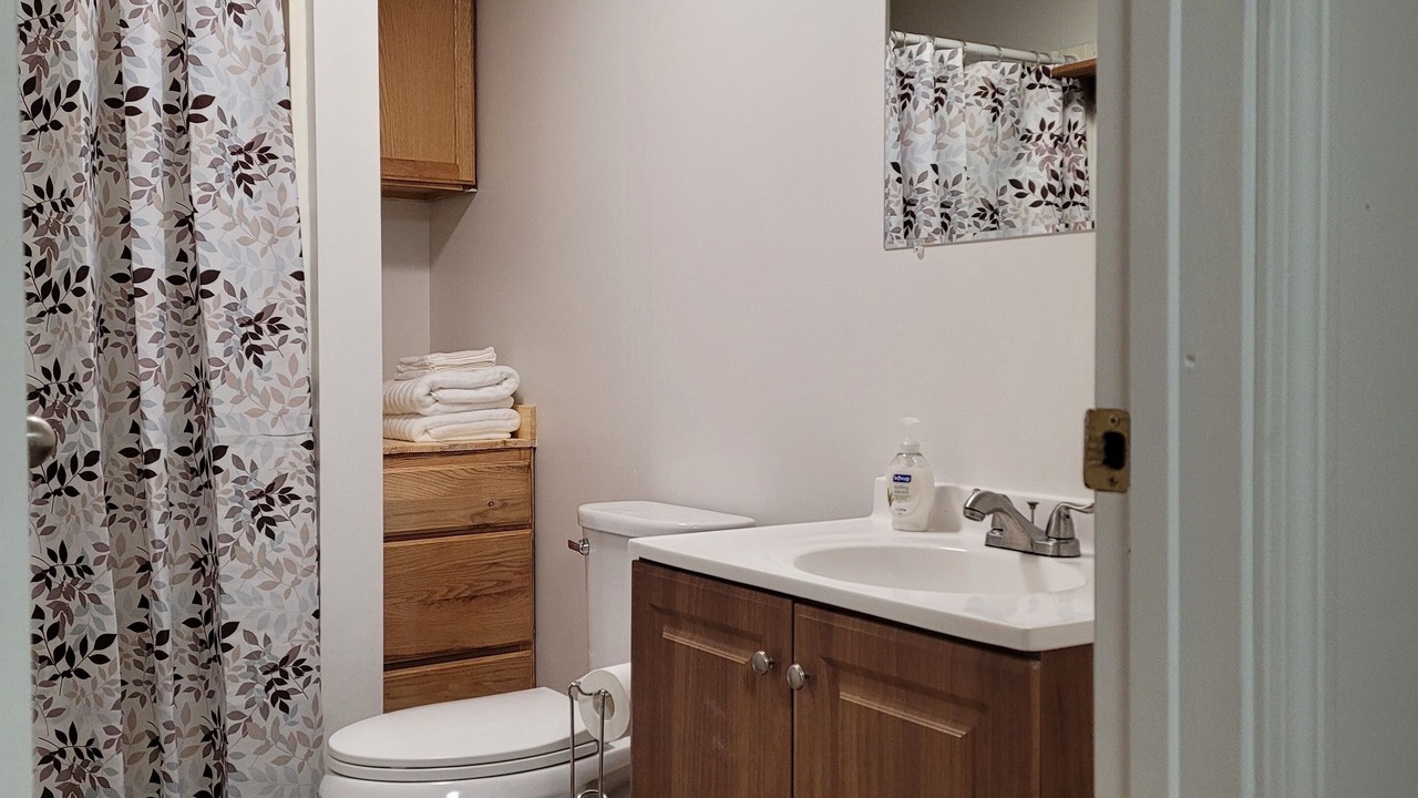 Photo of Bathroom in Kalifornsky