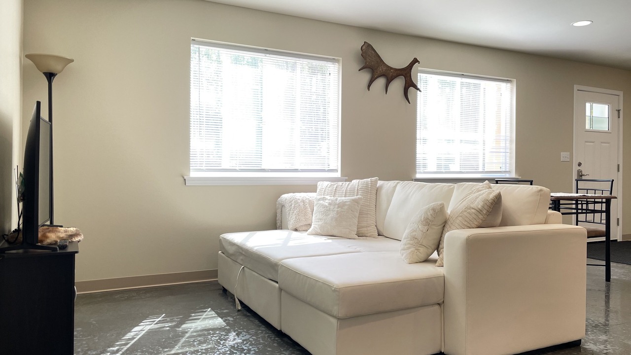 Photo of Livingroom in Knik-Fairview
