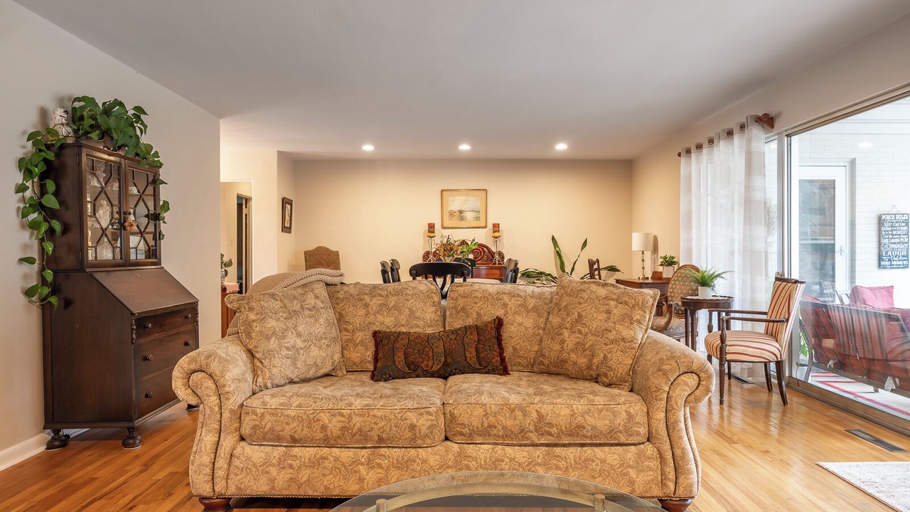 Photo of Livingroom in The Avenues