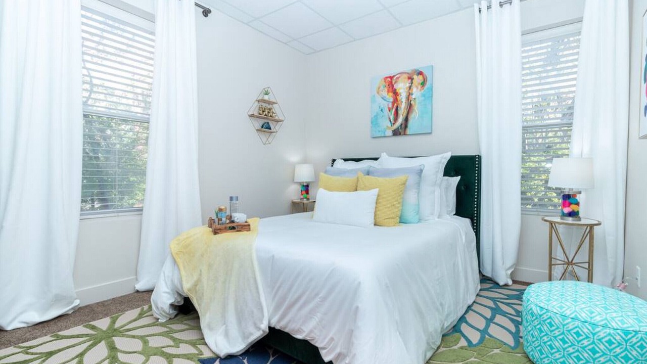 Photo of Bedroom in Central City