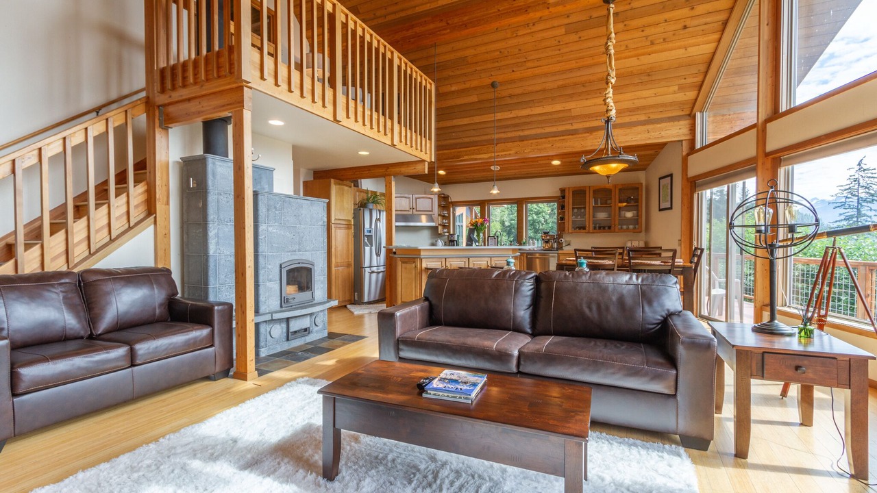 Photo of Livingroom in Juneau