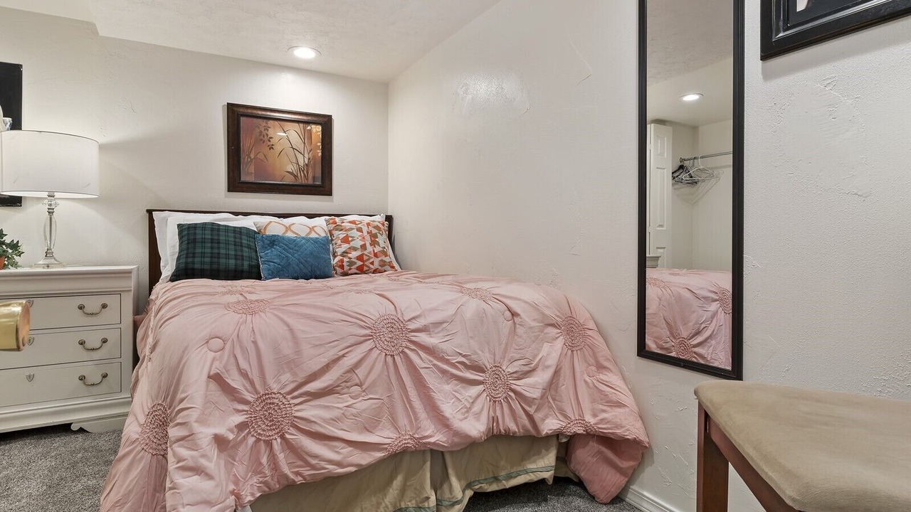 Photo of Bedroom in Millcreek