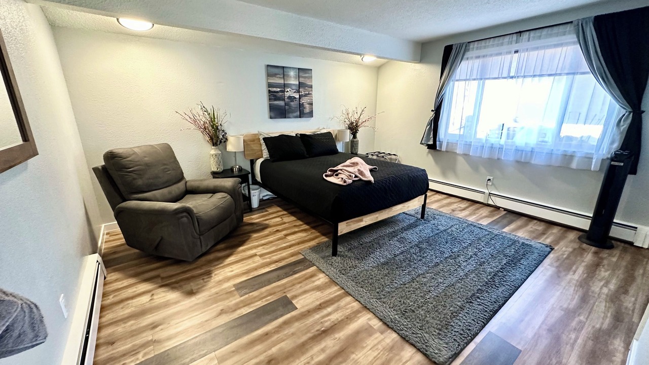 Photo of Bedroom in Northeast Anchorage
