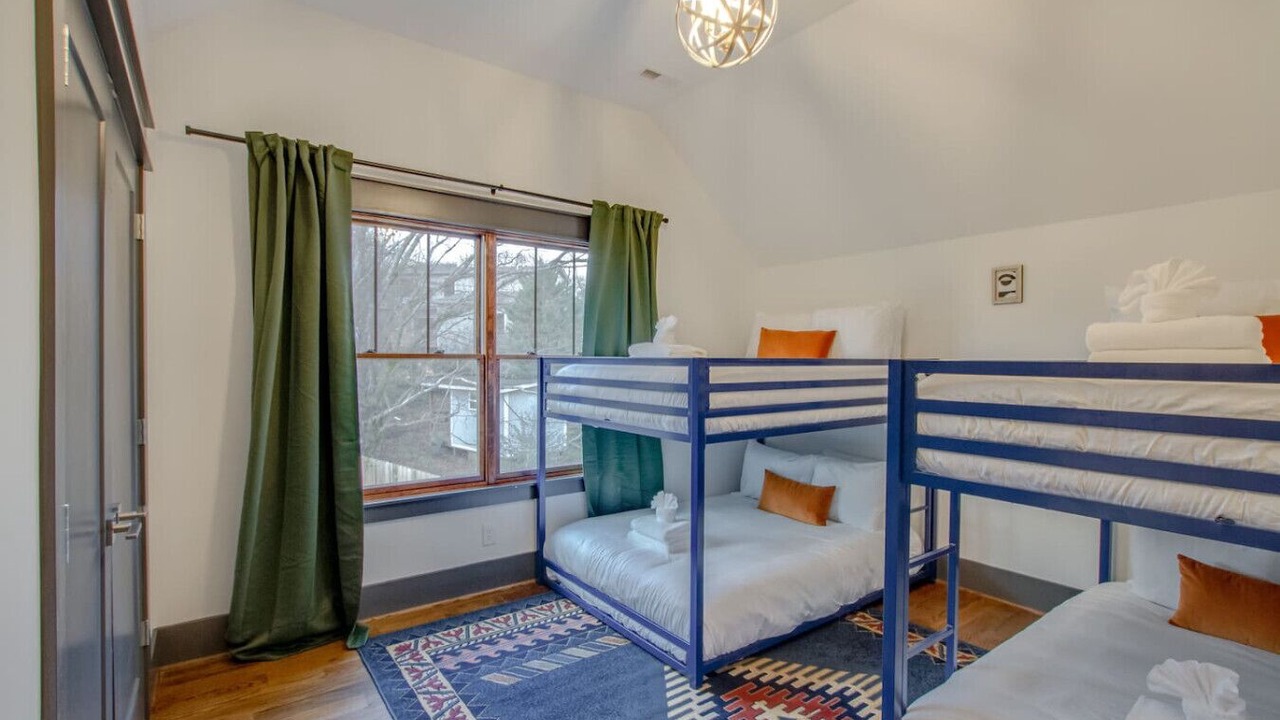 Photo of Bedroom in Shelby Hills