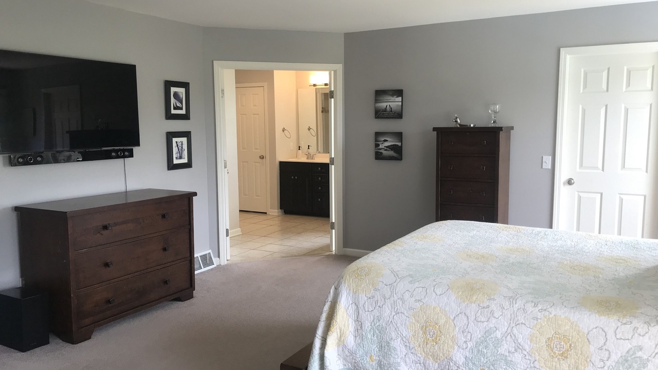 Photo of Bedroom in Saratoga Springs