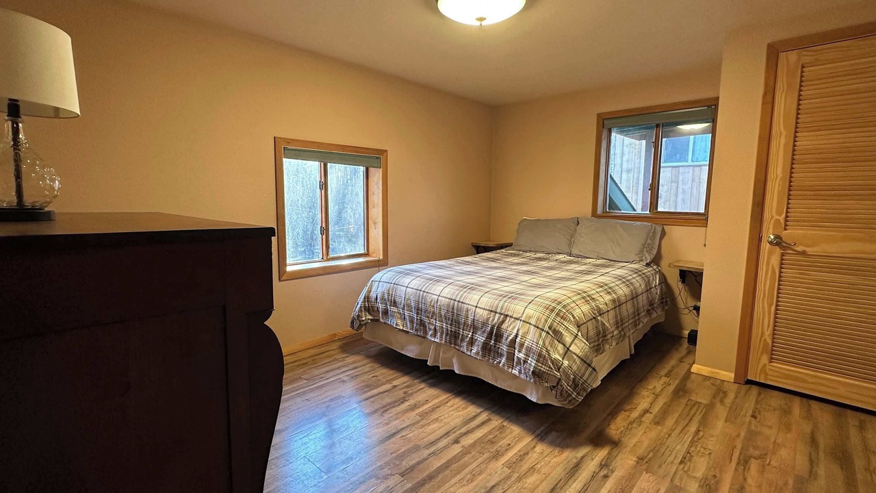 Photo of Bedroom in Talkeetna