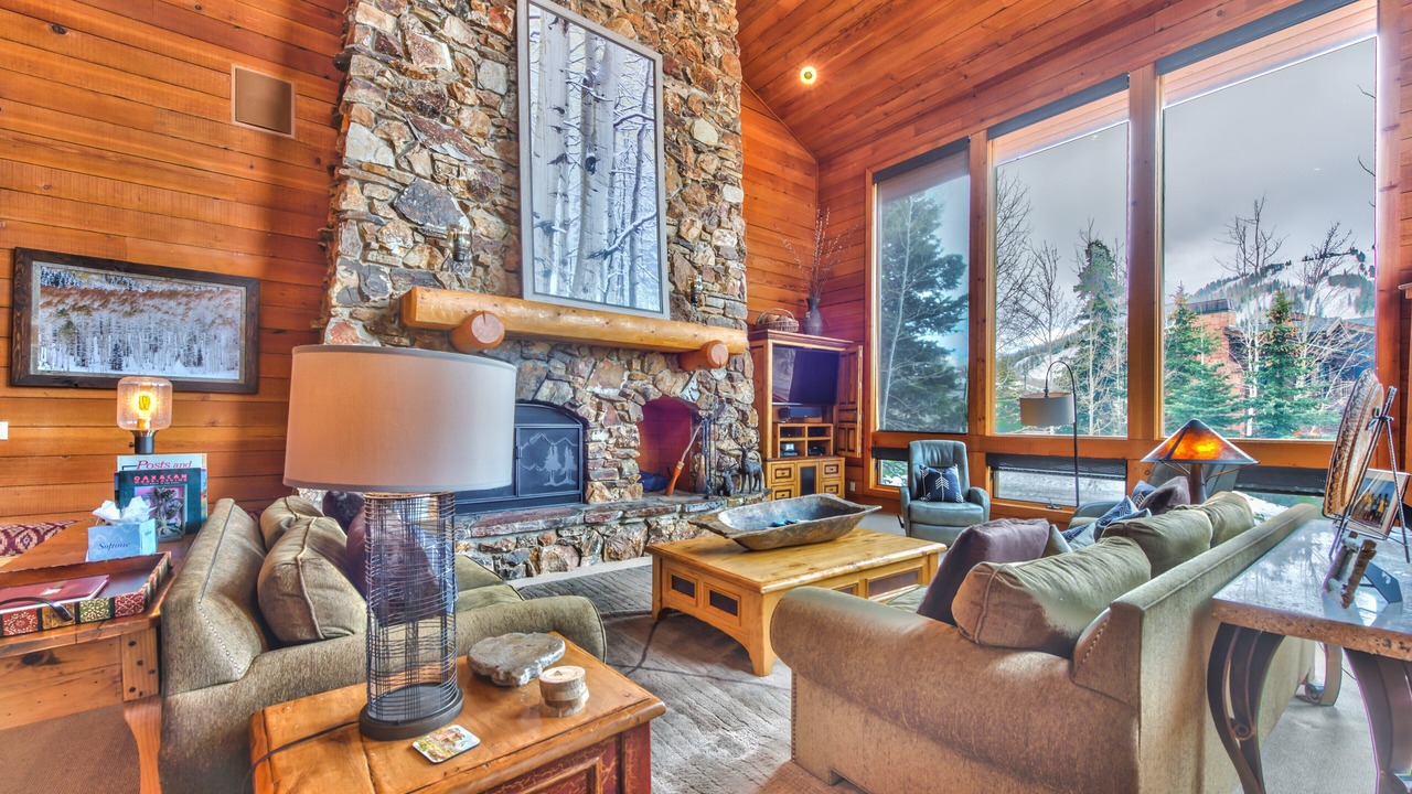Photo of Livingroom in Deer Valley