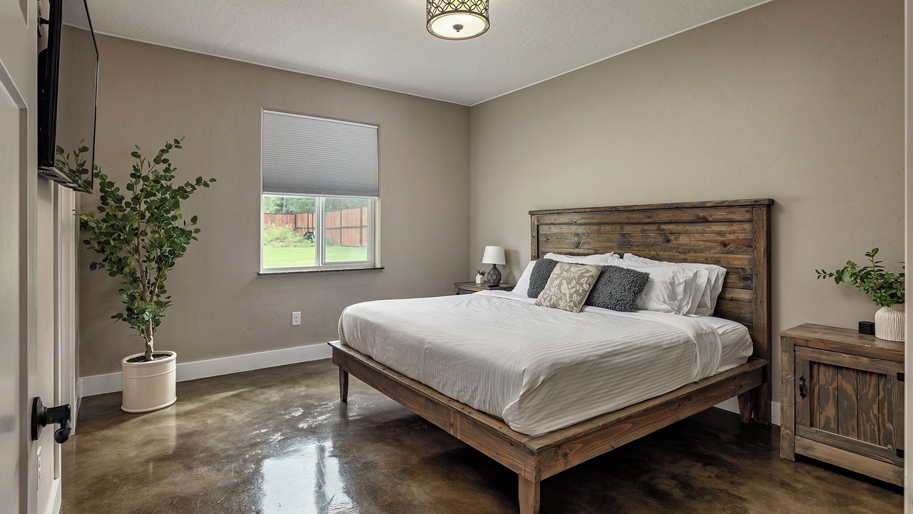 Photo of Bedroom in Wasilla