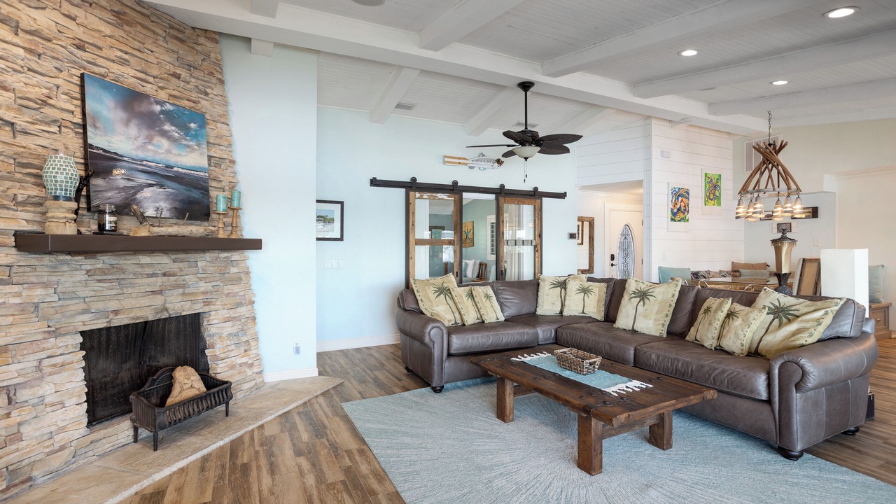 Photo of Bedroom in Sunnyland Beach